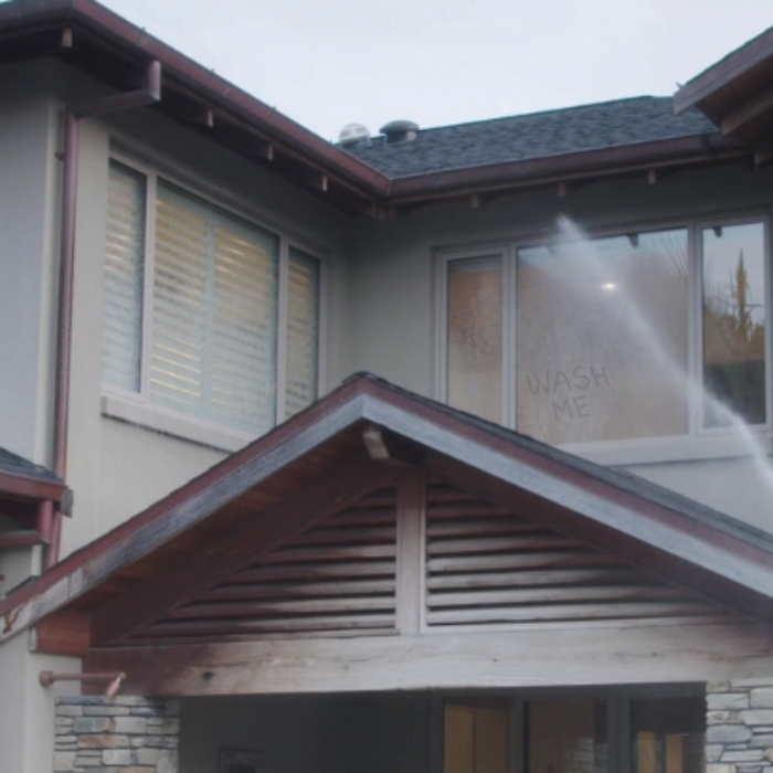 Window Witch – The Invisible Liquid Squeegee