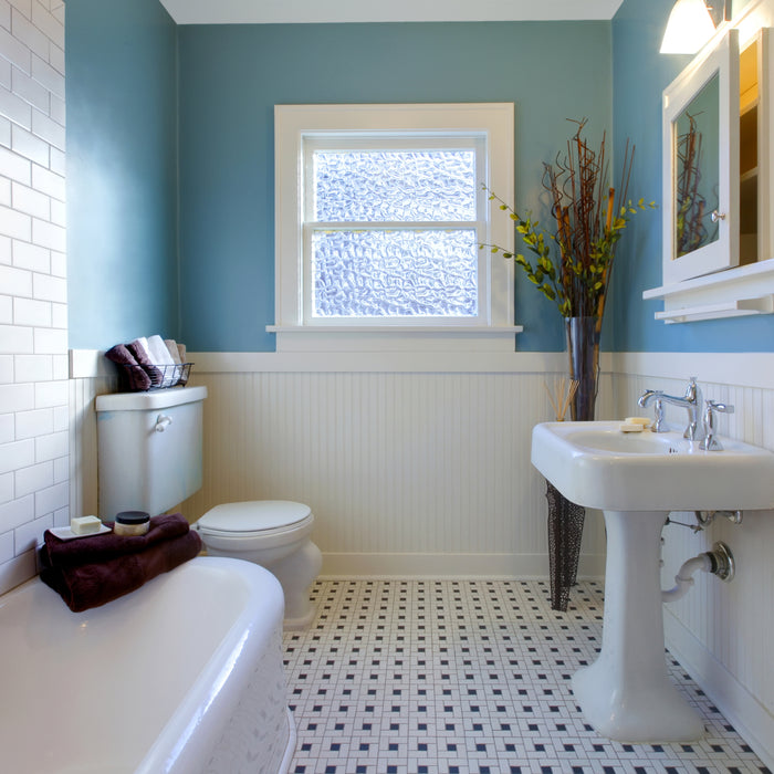 Cleaning your bathroom with Shower Witch